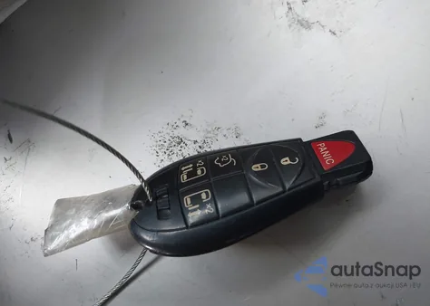 2013 Chrysler Town & Country Touring-L z USA, uszkodzony, nr VIN 2C4RC1CG7DR585264